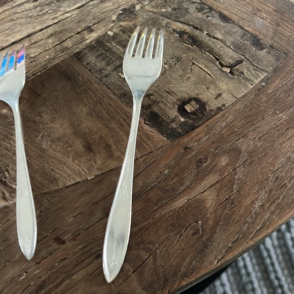 Vintage Oneida 5 pc Flatware set: - Picture 12 of 16